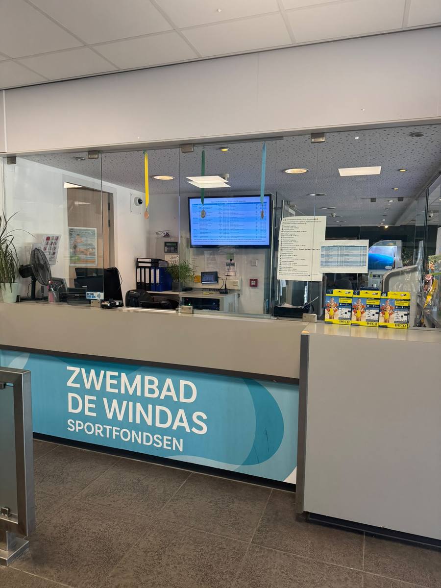 Toegangscontrole bij een zwembad